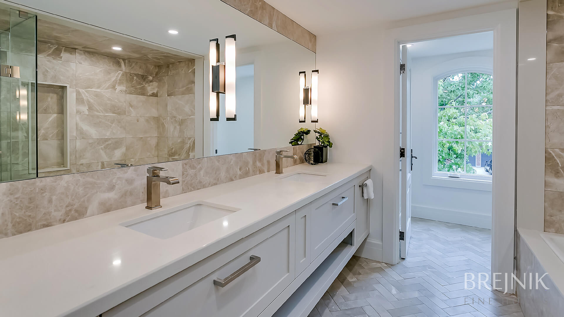 Custom bathroom counters and cabinets